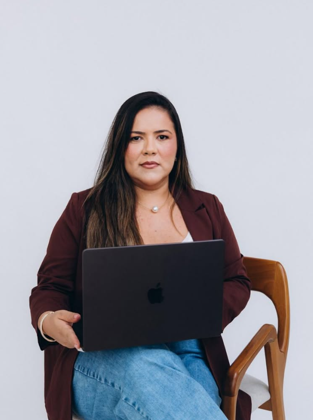 Dra. Rafaela pronta para analisar seu caso